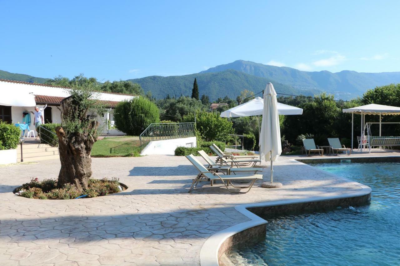 Resort Summer Wine Friendly